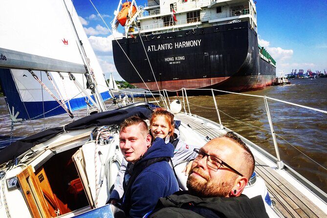 Authentic Sailingtrip "To the Gates of Hamburg" from Wedel - Key Points at a Glance