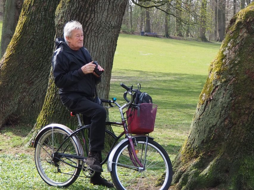 Celebs, Waterfronts and Nature Cycle Tour - Aussenalster: the waterfront section you’ll keep talking about