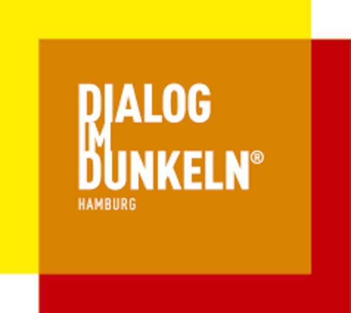 Dialog im Dunkeln (Dialogue in the Dark) - Walking with a Blind Cane: Safer Than It Sounds