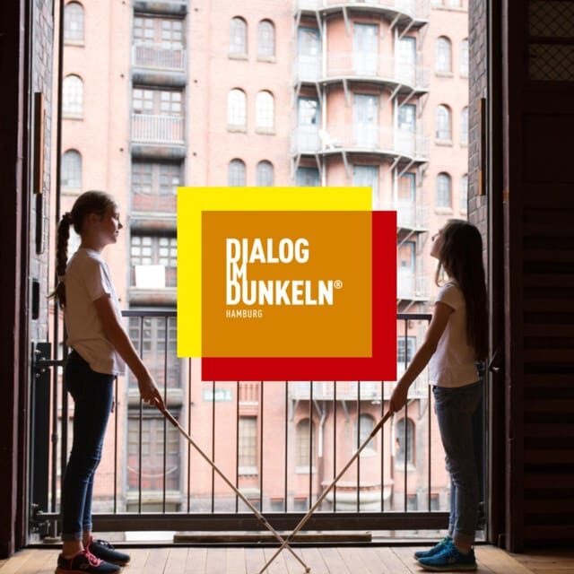 Dialogue in the dark (tour in German) - The dark bar and Q and A: turning confusion into understanding
