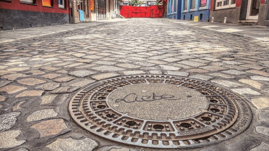 Die Kiez-Kapitän Reeperbahn & Beatles Kieztour Hamburg - Price and Value: Is About $23 Fair for 2 Hours?
