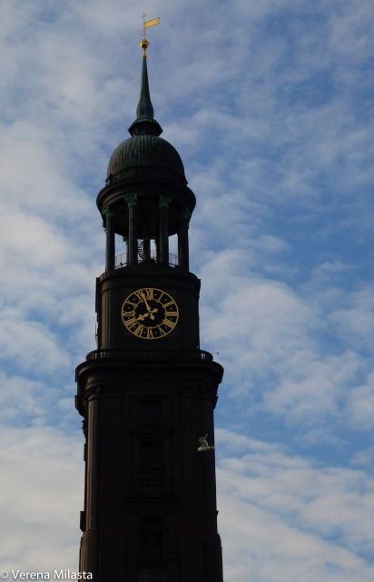 English Hamburg City Center Pay-What-You-Want Walking Tour - Town Hall to medieval churches: why the political story matters
