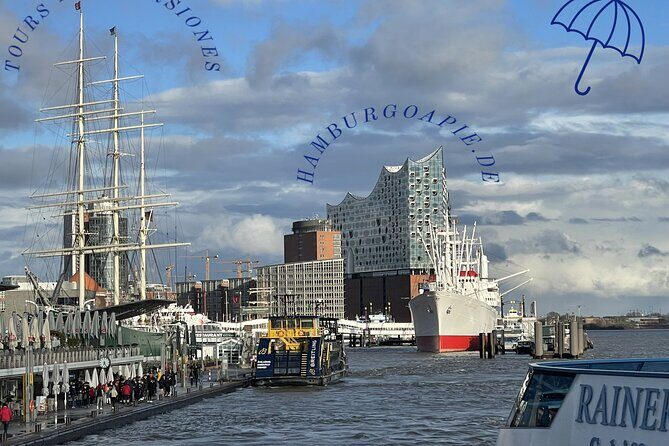 Free Tour: History of the Port, Red Light District and the Beatles - Stop 3: Reeperbahn, the red-light main avenue