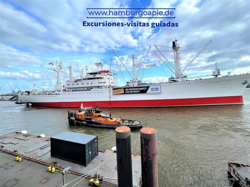 Free Tour: Port, Red Light District and Beatles. You decide how much to pay at the end - Beatles in Hamburg: from local roots to the Star-Club vibe