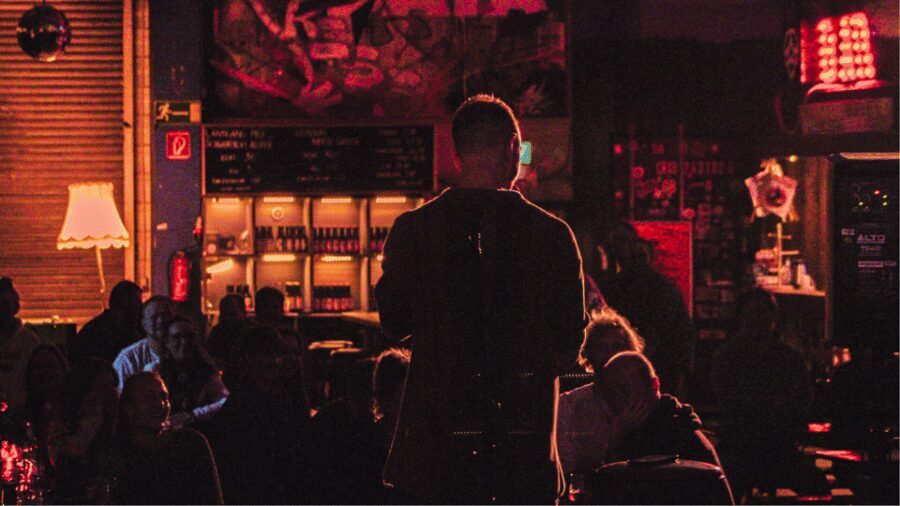 GET UP Comedy in Hamburg - Life is too short not to laugh! - GET UP Comedy Key Points You Should Know