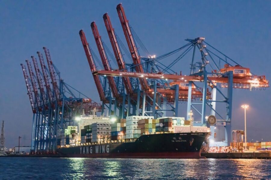 Hamburg: 1.5-Hour Evening Lights Harbour Cruise on a Ship - Key Highlights You’ll Actually Care About
