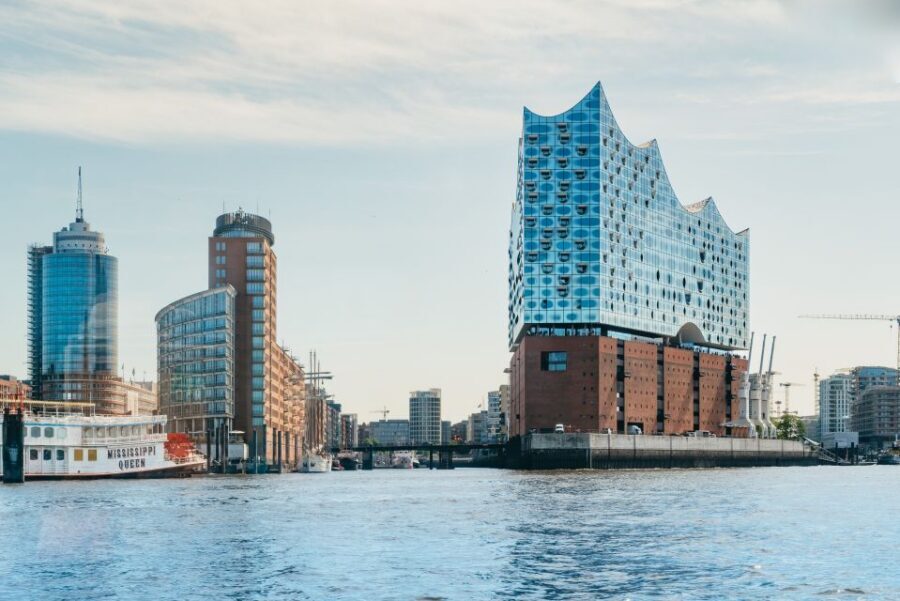 Hamburg: 1.5-Hour Harbor and Speicherstadt Day Cruise - German-Only Live Guide: How to Make It Work Even If You’re Not Fluent