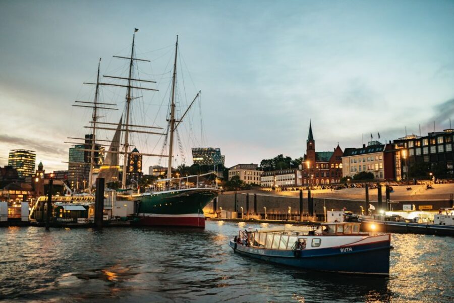 Hamburg: 1-Hour Harbor Evening Lights Cruise - Should you book this Hamburg Harbor Evening Lights Cruise?