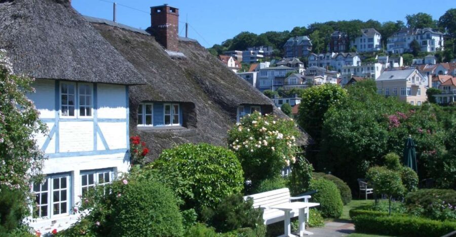 Hamburg: 2-Hour Blankenese Walking Tour - Key highlights at a glance