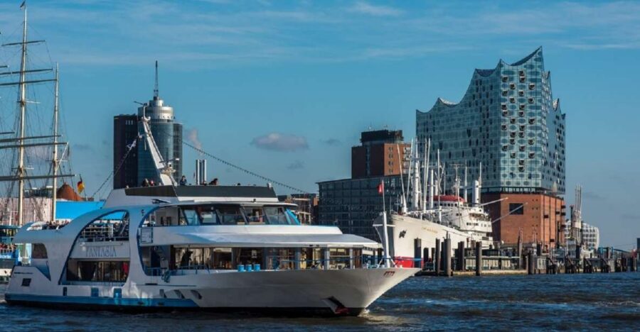 Hamburg: 2-Hour Sightseeing Cruise to Blankenese - Entering Hamburg by water: why this cruise feels different