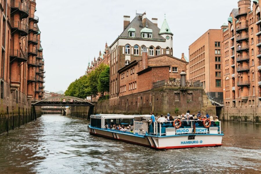 Hamburg: 2-Hour XXL Port of Hamburg Cruise Tour - Elbphilharmonie and St. Pauli Piers: Culture Meets the Shipping World