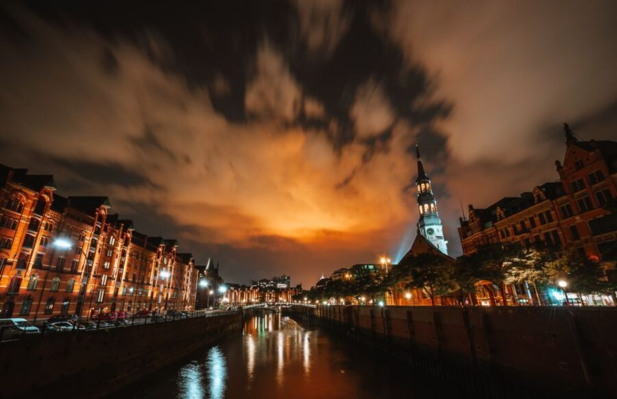 Hamburg: 90-Minute Evening Lights Harbor Cruise - Hamburg’s evening harbor glow: what you’re really buying