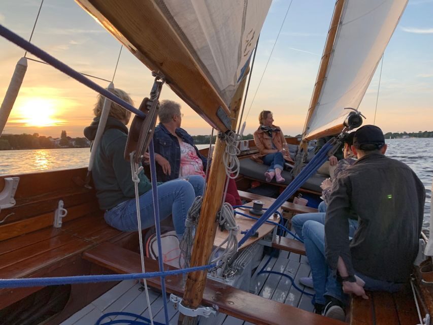 Hamburg: Alster River Sailboat Tour with Sundowner - A one-hour sunset cruise that actually feels relaxed