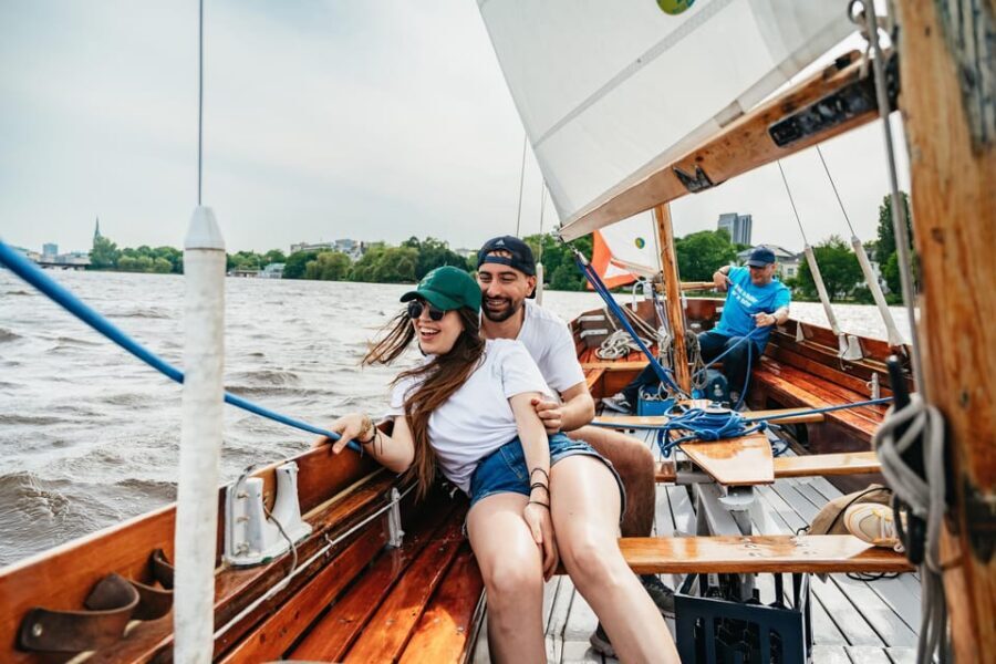 Hamburg: Alster River Sailing Tour on a 2-Masted Sailboat - 9) Language and how to enjoy it even if you don’t speak German
