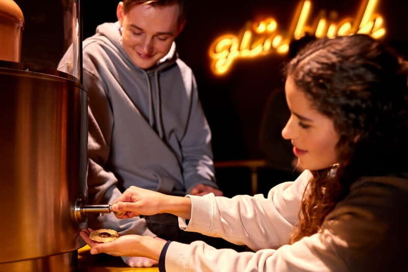 Hamburg: Chocoversum Guided Tour with Tastings - Becoming a chocolate maker: your take-home bar
