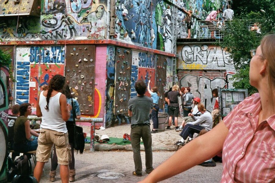 Hamburg: Downtown, Alster & Creative Neighborhoods by Bike - Neustadt for sightseeing time and shopping energy