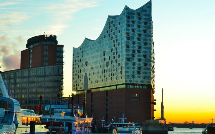 Hamburg: Elbphilharmonie Plaza, Highlights & Surroundings - Meet at Kehrwieder 12, Then Let the Harbor Lead