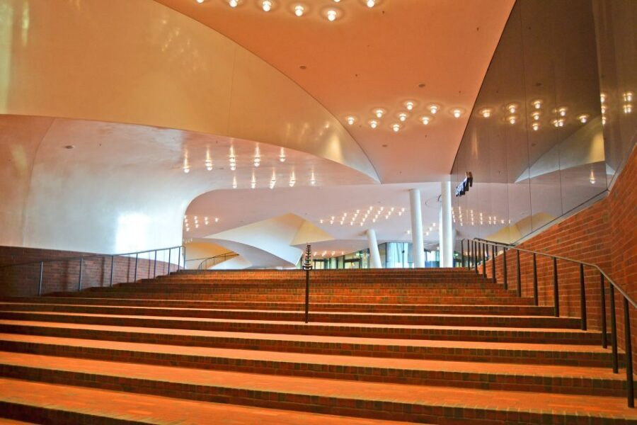 Hamburg: Elbphilharmonie Plaza, Highlights & Surroundings - Elbphilharmonie Tube: Design Details on the Way to the Plaza