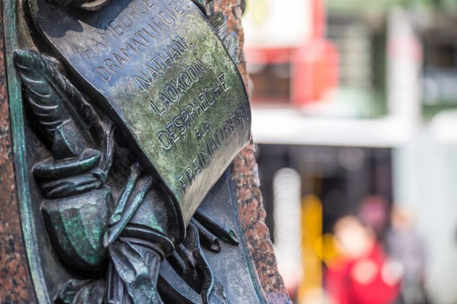 Hamburg - Freemason Walking Tour in German - Price and Time: Is $29 for 2 Hours Worth Your Walk?