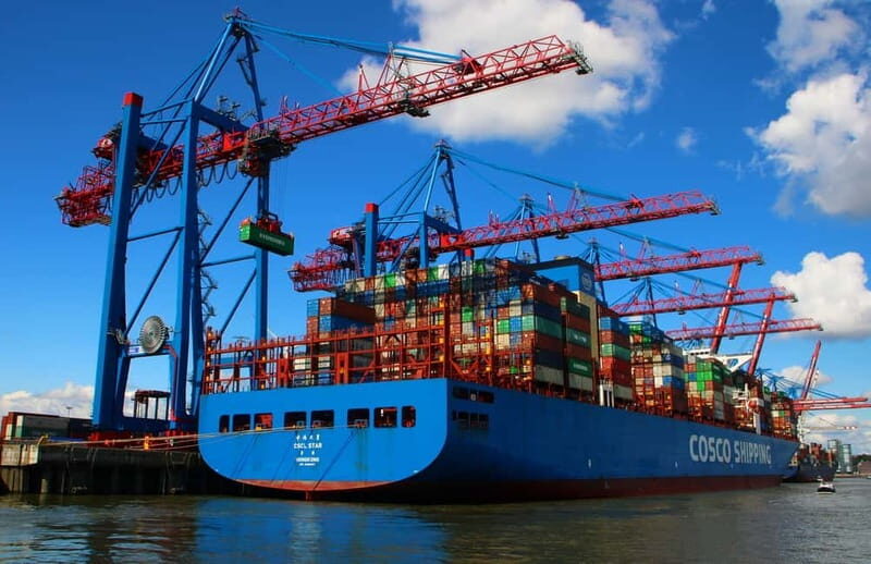 Hamburg: Guided Grand Harbor Sightseeing Cruise by Ship - Container giants, docks, and shipyard power: understanding modern Hamburg