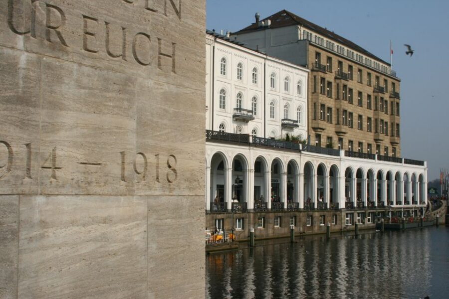 Hamburg: Guided Walking Tour - Key highlights worth your time
