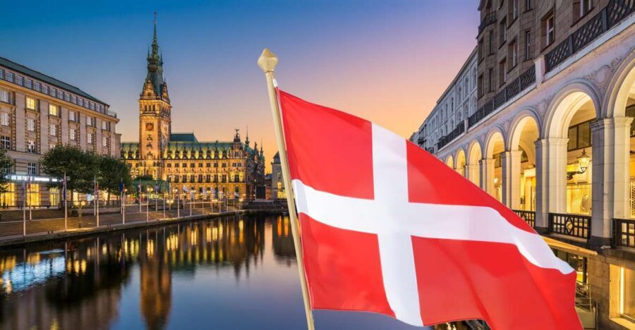 Hamburg: Guided Walking Tour in Danish - Townhall, Deichstraße, and the Patriotic Society of 1765