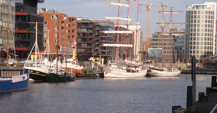 Hamburg Harbor: 3.5-Hour Guided Tour by Bike - Why This Hamburg Harbor Bike Tour Works