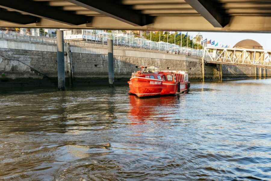 Hamburg: Harbor Cruise with Wine and Cheese - The Live Guide Experience: German Narration and How to Cope