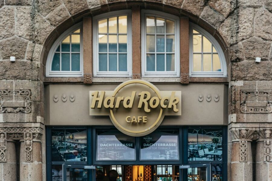 Hamburg: Hard Rock Cafe Skip-the-Line Meal - Key things to know before you go