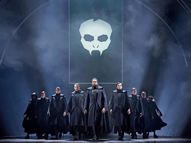 Hamburg: Harry Potter and the Cursed Child Theater - Who should book this in Hamburg (and who might skip it)
