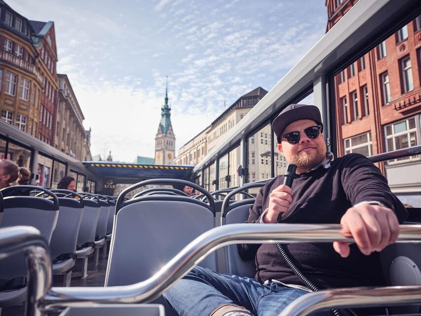 Hamburg: Hop-On Hop-Off Bus City Tour - Line F - From Jungfernstieg to City Hall Market: the shopping-and-stroll core