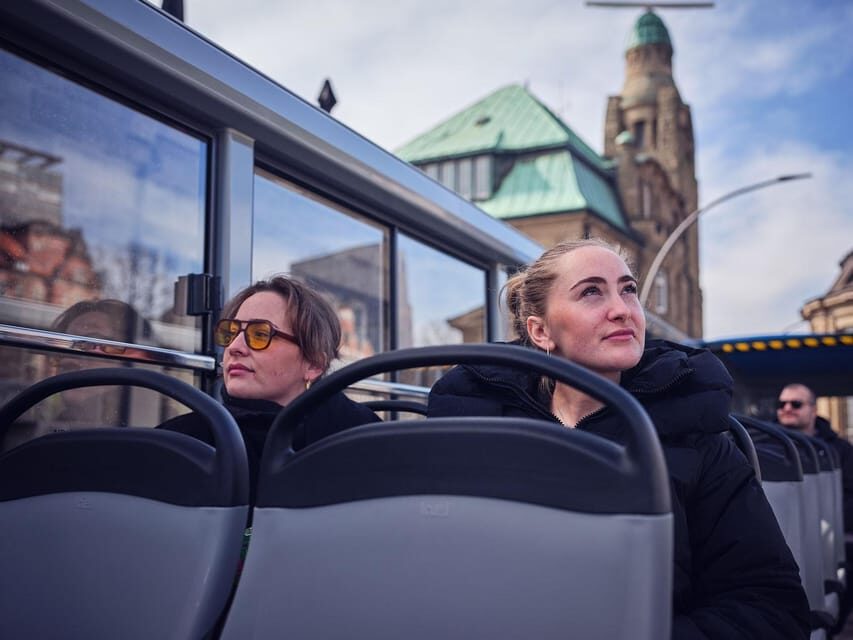 Hamburg: Hop-On Hop-Off Bus City Tour - Line F - Outer Alster Lake and swans on the river: the calm counterweight