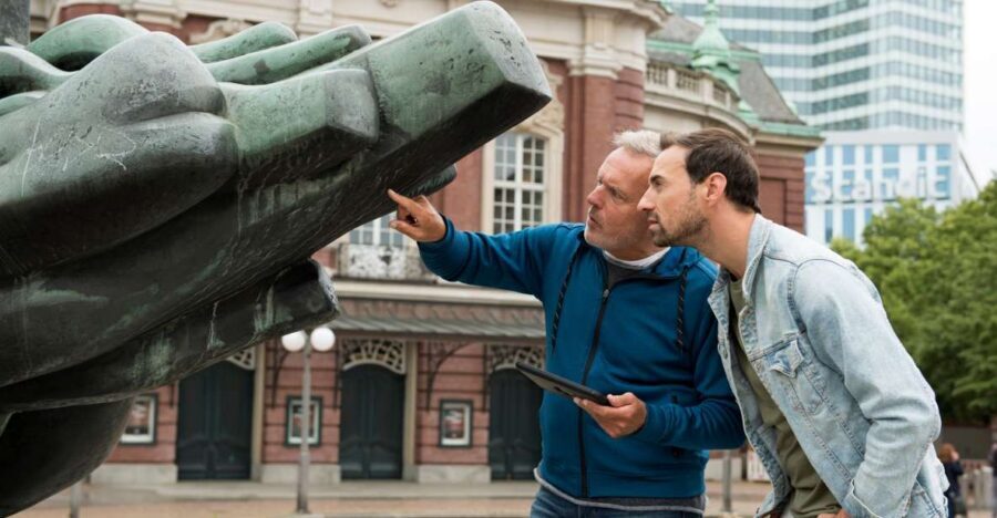 Hamburg Landungsbrücken: Outdoor Escape Game - The 2-hour mission: how the escape game plays in real time
