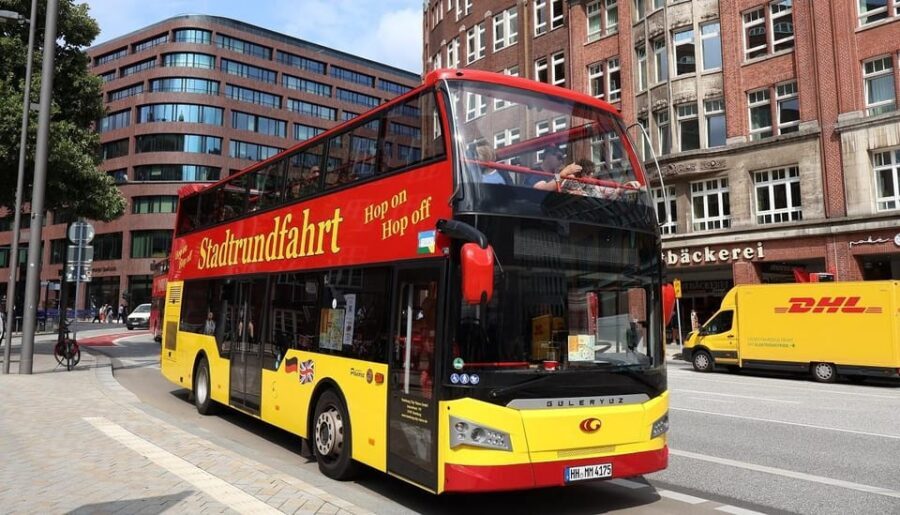 Hamburg: Line C Sightseeing Hop-On Hop-Off Bus Tour - Key highlights to clock on the bus