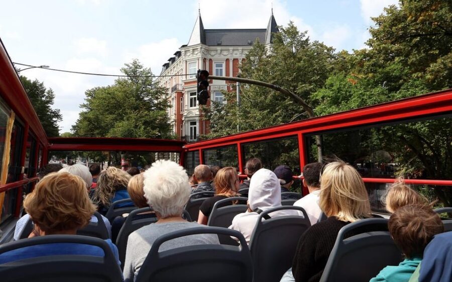 Hamburg: Line C Sightseeing Hop-On Hop-Off Bus Tour - How the 15 stops and 1.5-hour circuit shape your day