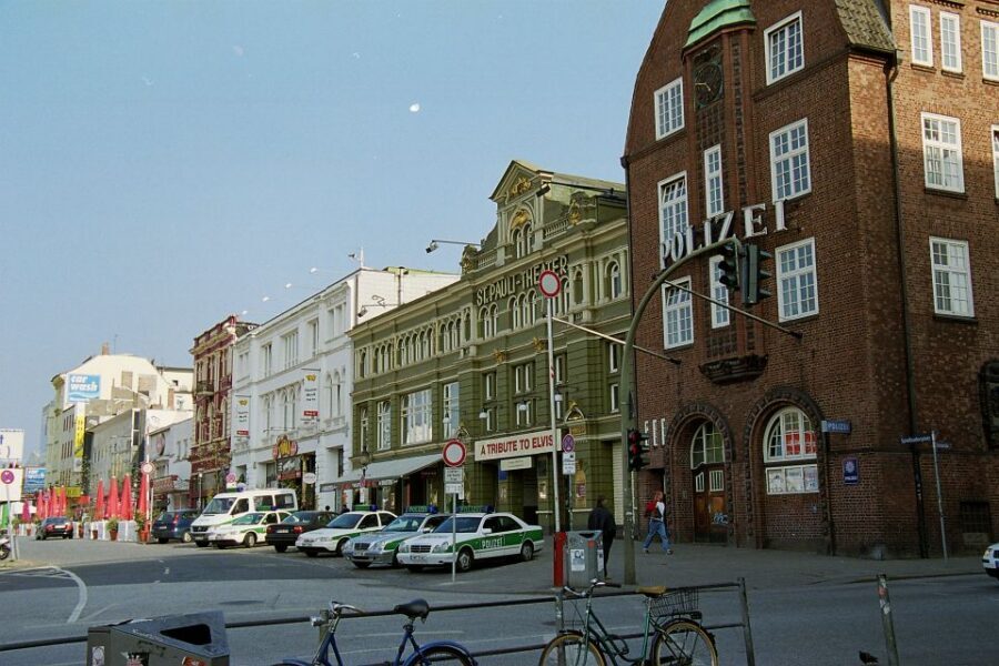 Hamburg: Line F Hop-On Hop-Off Bus and Boat Tour - The harbor boat ride: schedule and timing that actually matter