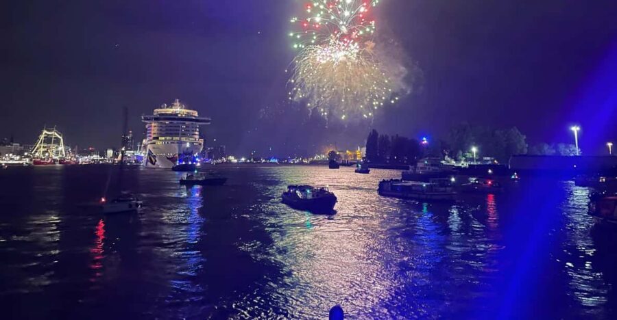 Hamburg: New Years Eve Harbour Cruise - How to Make Your Viewing Time Better