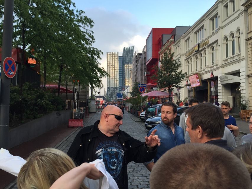 Hamburg: Original Kiez Tour in German with Eddy Kante - German-Only Tours: Plan Around the Language