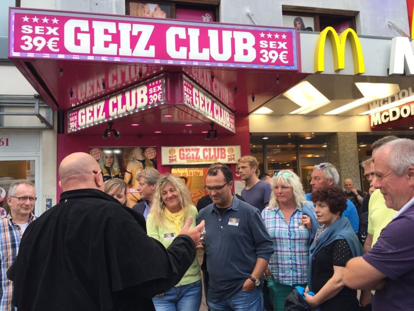 Hamburg: Original Kiez Tour in German with Eddy Kante - Weather, Walking, and Comfort: Practical Notes