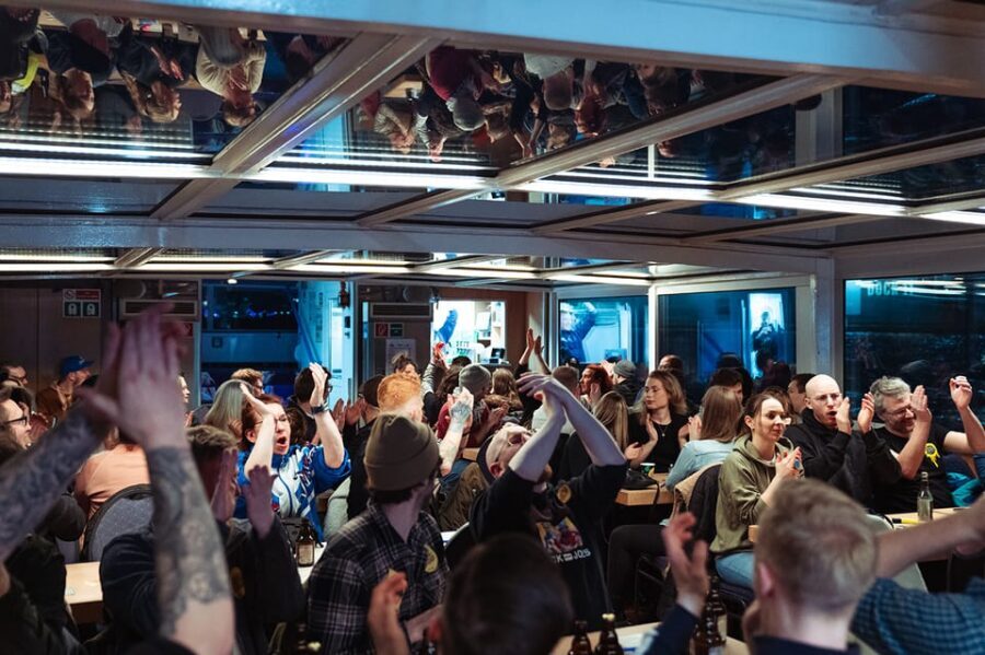 Hamburg: Party Bingo with the Bingo Gringos - Party Bingo on the Elbe: what the 2.5-hour cruise feels like