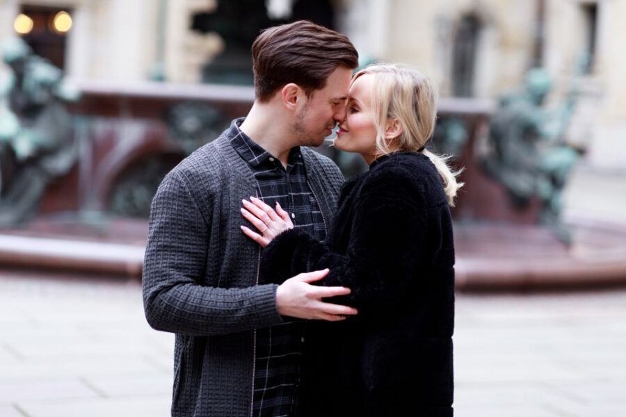 Hamburg: Private Couples' Photoshoot and Walking Tour - Key Points You’ll Care About