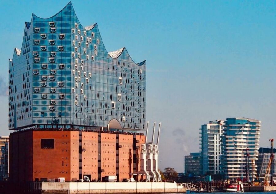 Hamburg: Private Tour UNESCO Speicherstadt and HafenCity - Why this 2-hour Hamburg mix makes sense