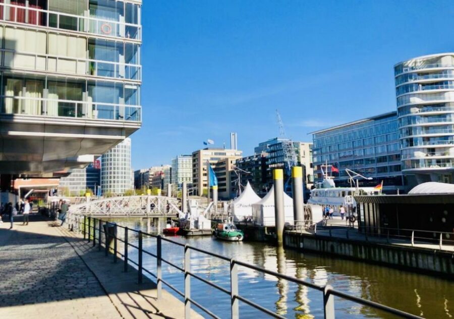 Hamburg: Private Tour UNESCO Speicherstadt and HafenCity - What to bring, what to expect in real life