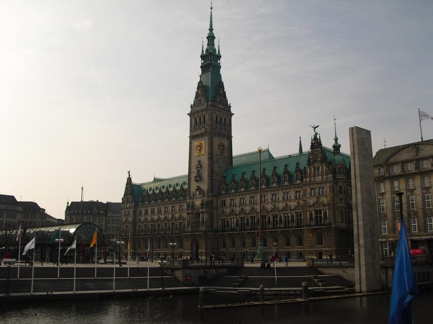Hamburg: Private - Town Hall, Speicherstadt, Elbphilharmonie - Key things to know before you go