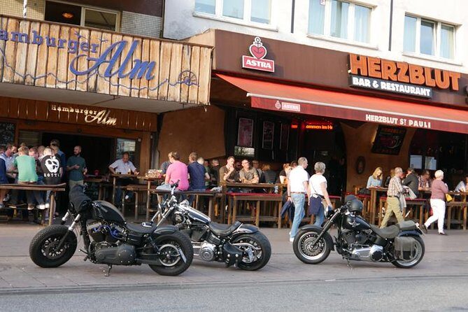 Hamburg: Red- & Bluelight - Private guided Reeperbahn Tour - Price and value: what you’re paying for