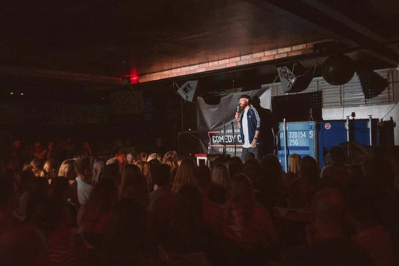 Hamburg: Reeperbahn Comedy Club - Entering the Reeperbahn Comedy Club (Cellar Vibes Included)