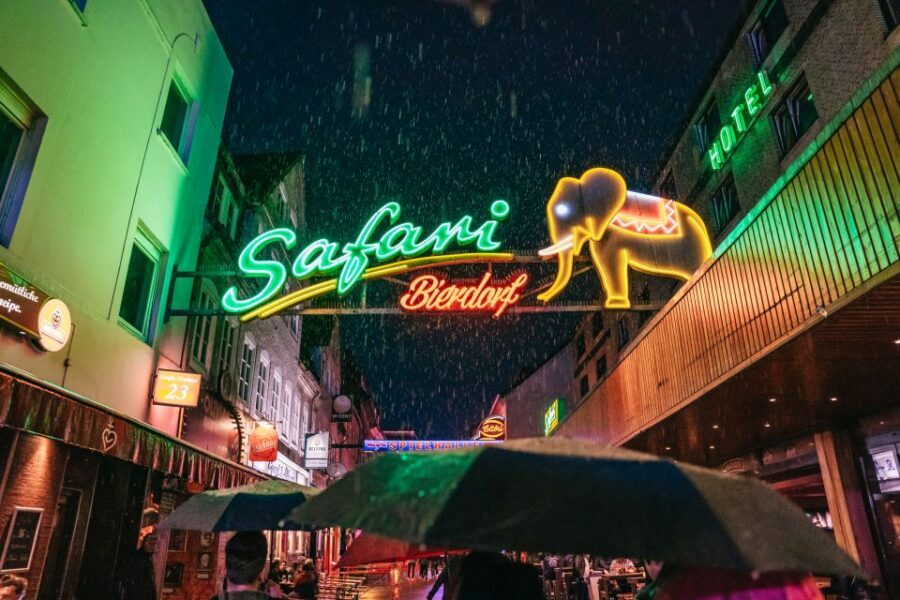 Hamburg: Reeperbahn Lust & Laster Tour for Adults Only - Key takeaways before you go