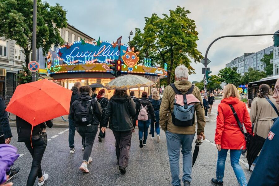 Hamburg: Reeperbahn Lust & Laster Tour for Adults Only - Glass bottle ban, expensive urinal, and the practical oddities