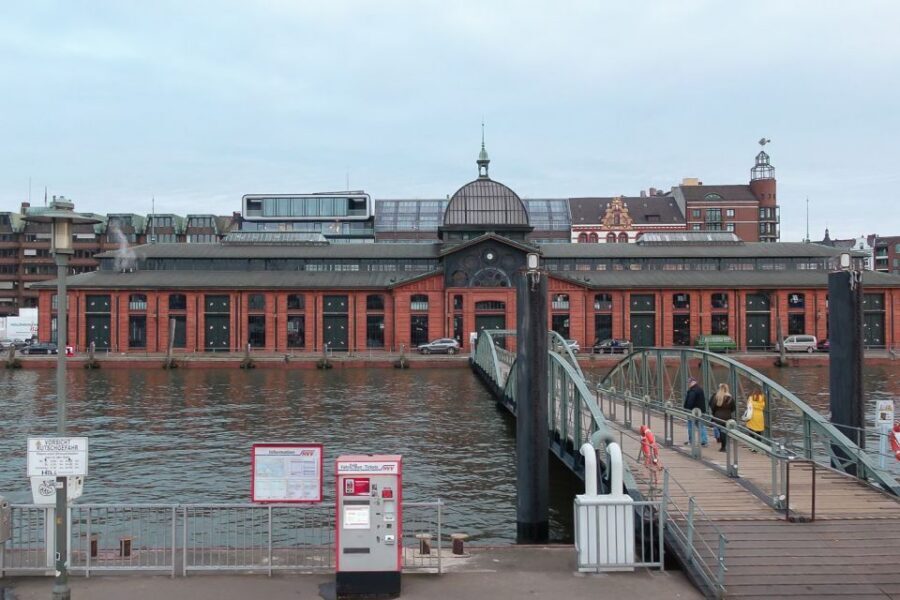 Hamburg: Reeperbahn, Port, & Fish Market Morning Tour - Key Things You’ll Remember