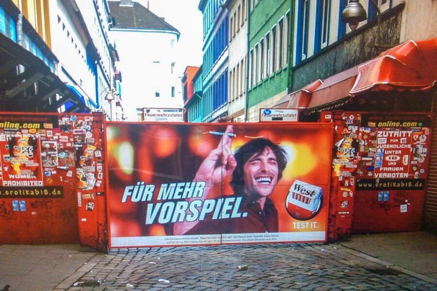 Hamburg: Reeperbahn Quickie, The Short & Sexy St. Pauli Tour - Zur Ritze and Große Freiheit: where the stories get extra specific